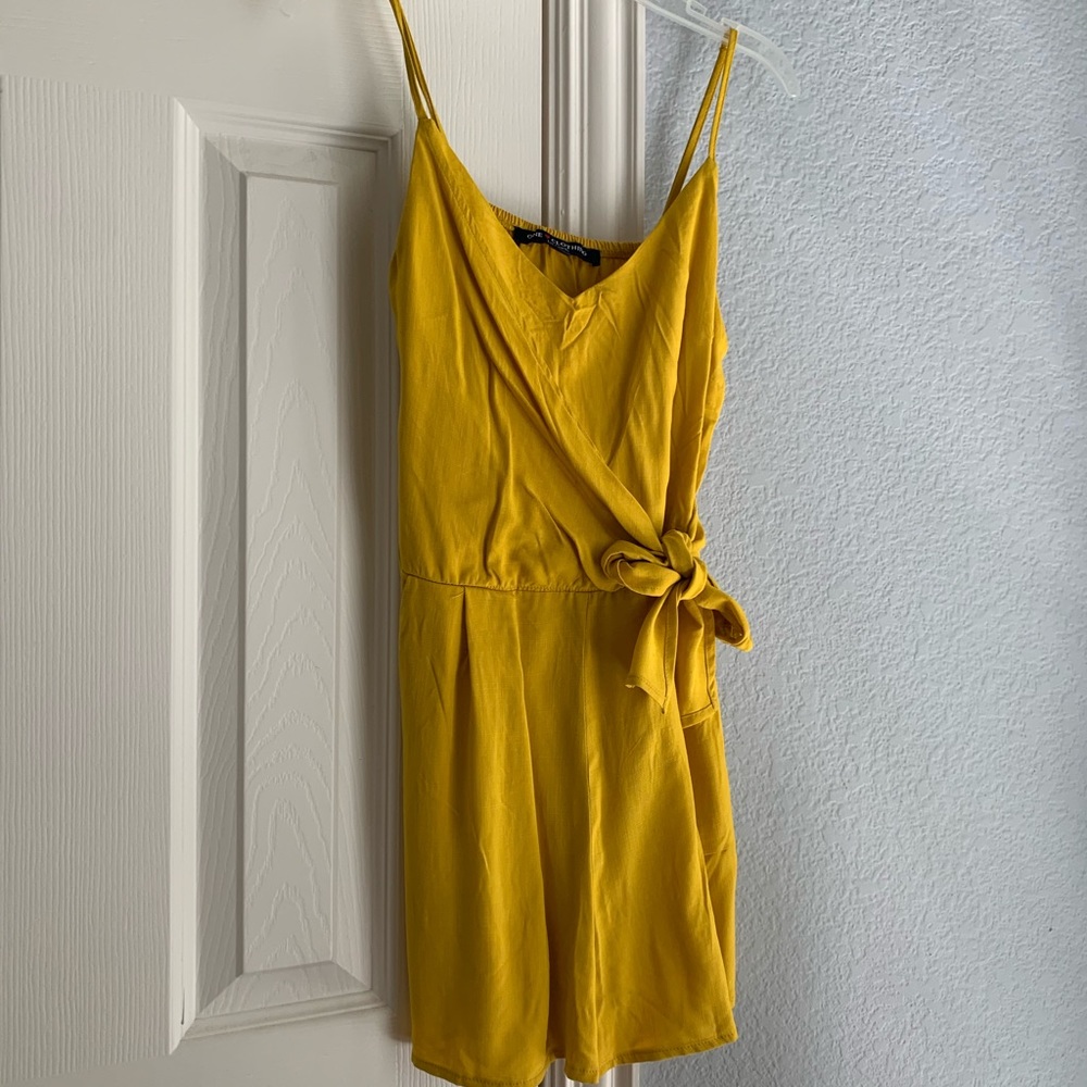 Summery yellow romper!